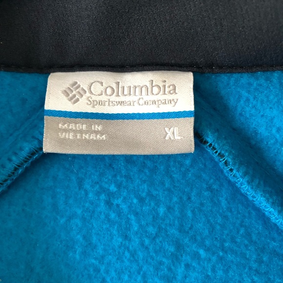 Columbia woman’s zip up fleece sweater - Picture 5 of 5